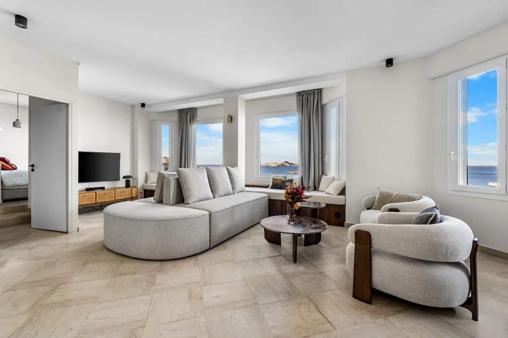 Séjour - Appartement Luxe avec Vue Mer à Marseille 7