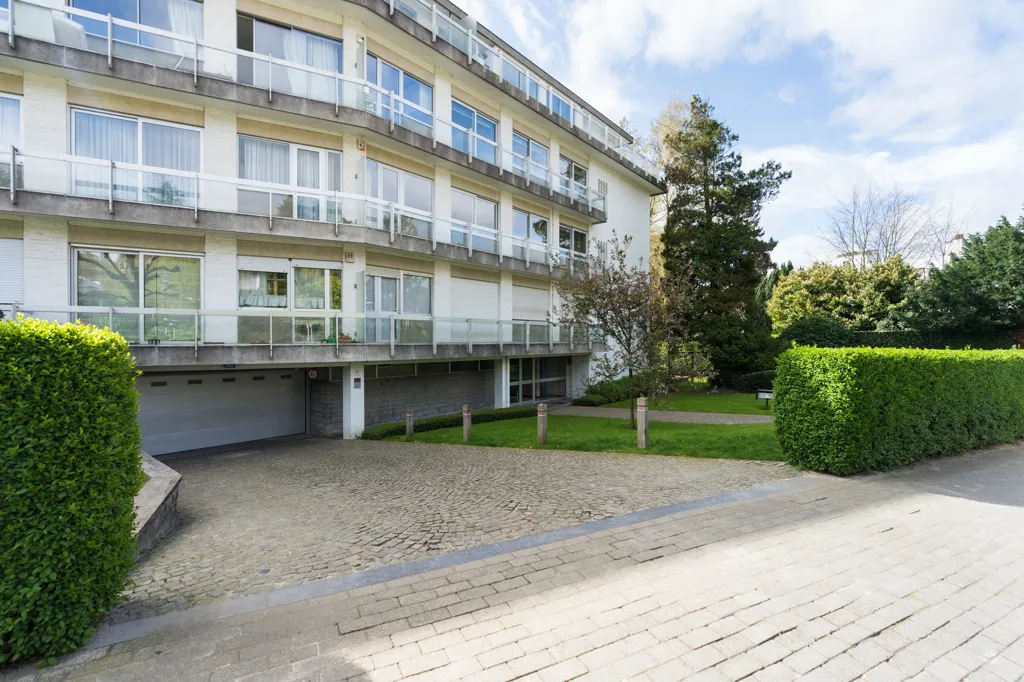 Extérieur - Appartement Rénové avec Terrasse à Uccle