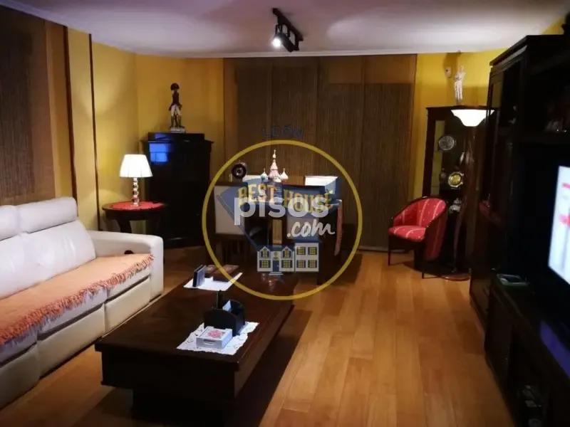 Séjour - Maison 5 chambres à ES