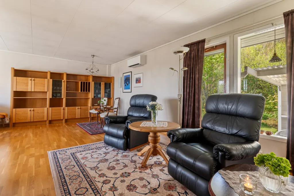 Soggiorno - Quiet Villa with Garden in Langevåg
