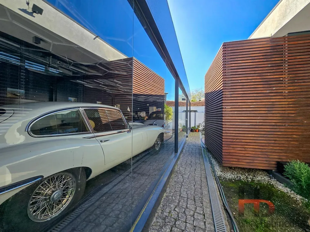 Aed - Isolated Villa with Heated Pool in Vila Nova de Gaia