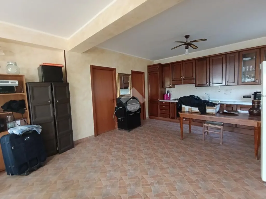Cuisine - Bright Apartment with Balconies in Cropani