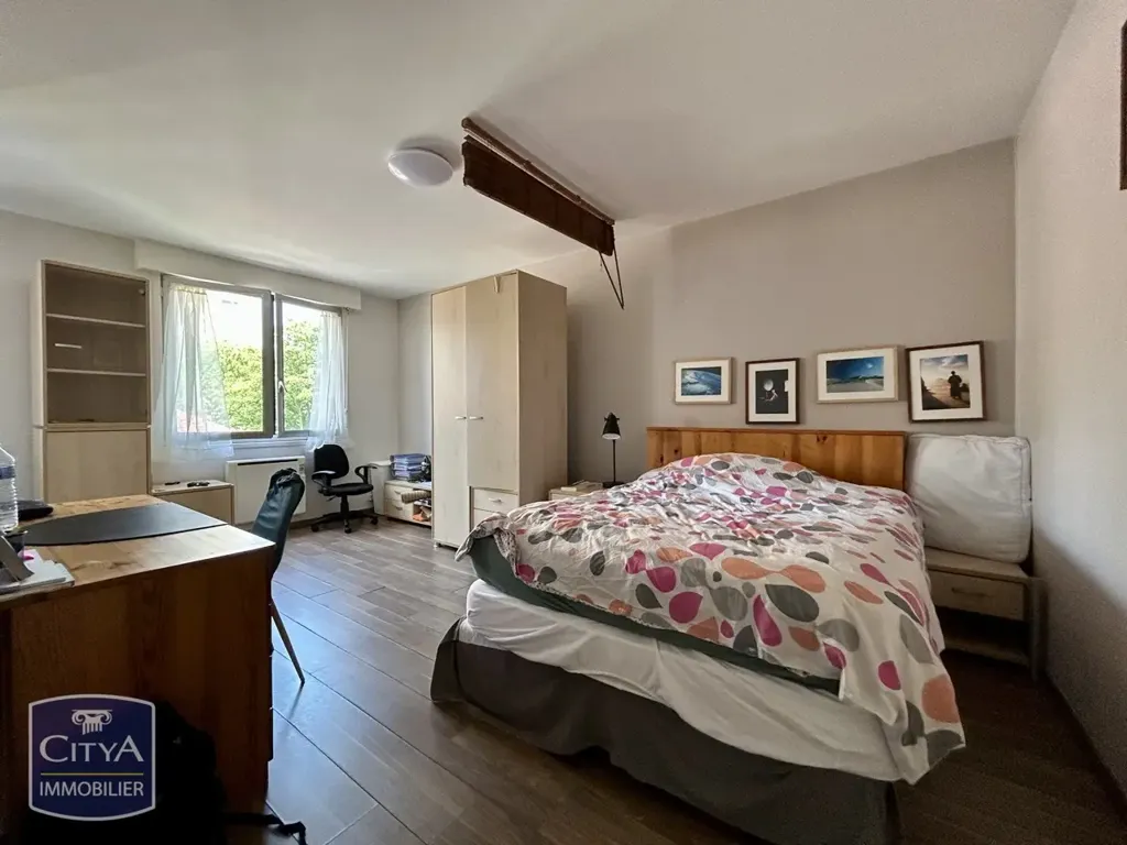 Chambres - Studio avec Parking à Lille Canteleu