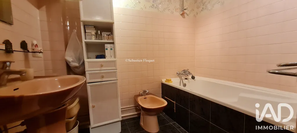 Salles de bain - Appartement T3 avec Balcons à Joué-lès-Tours