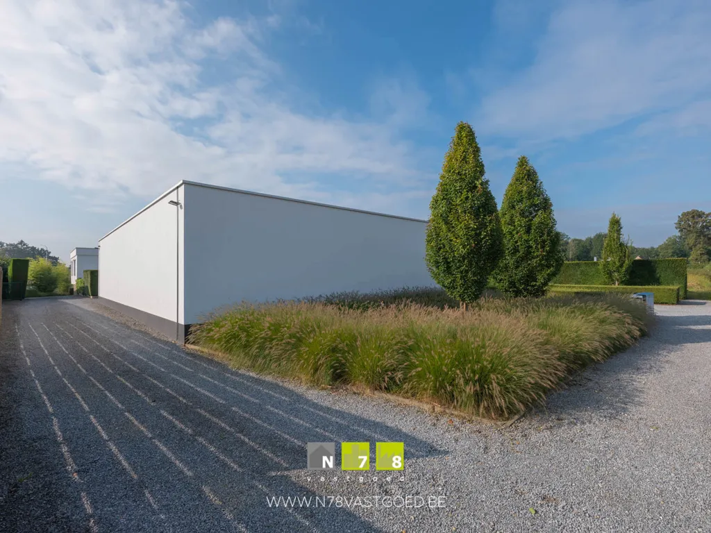 Extérieur - Villa Moderne avec Appartement et Garage à Dilsen