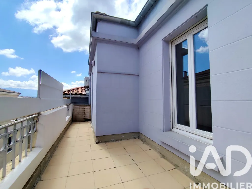 Balcony - Charming Apartment with Terrace in Romans Centre