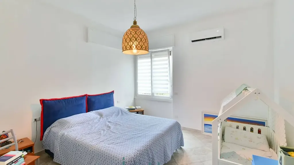 Magamistoad - Semi-detached House with Garden in Giussano