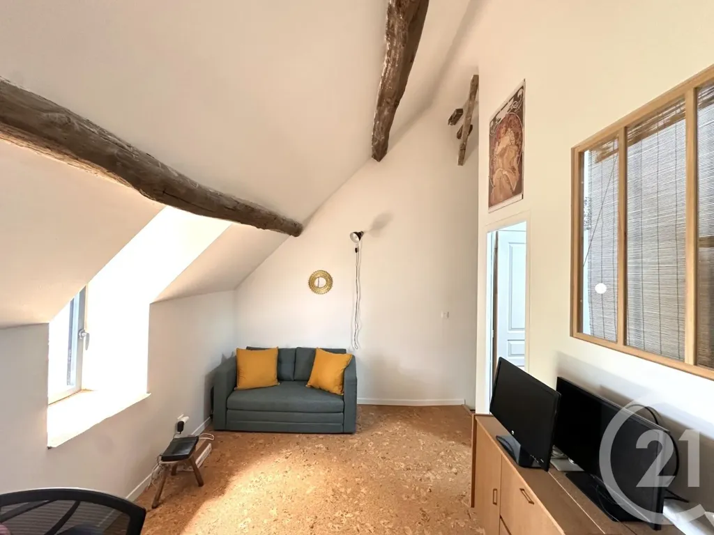 Toad - Rustic 4-Piece House with Garden near Angerville