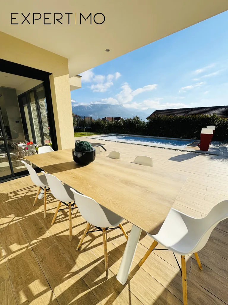 Terrazza - Architectural Villa with Pool in Saint-Jean-de-Moirans