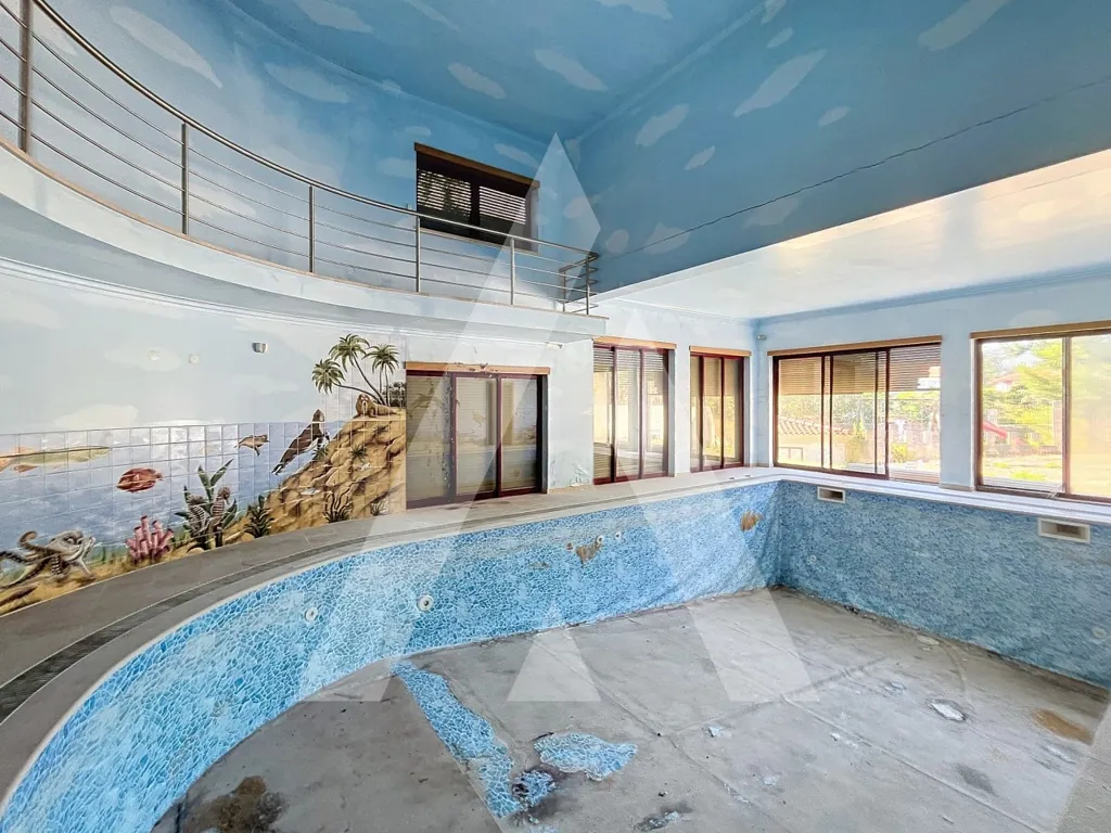 Pool - Isolated House with Indoor Pool in Pombal