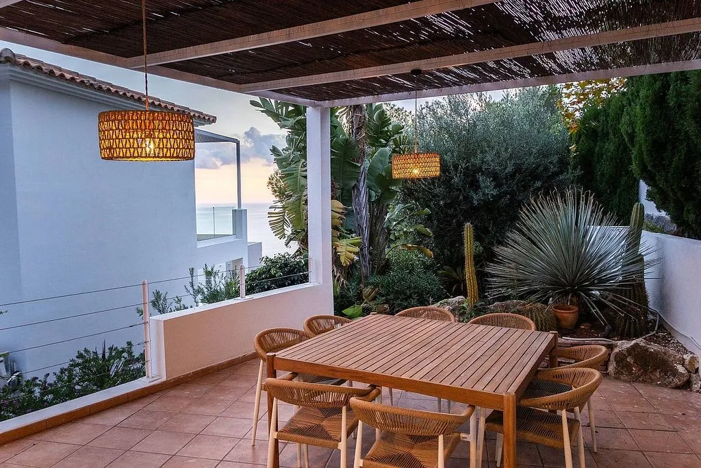 Terrass - Contemporary Villa with Pool in Altea Hills