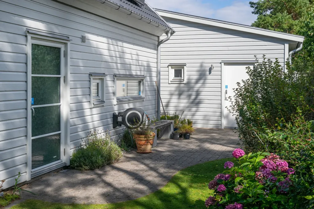 6-toaline maja asukohas Höllviken