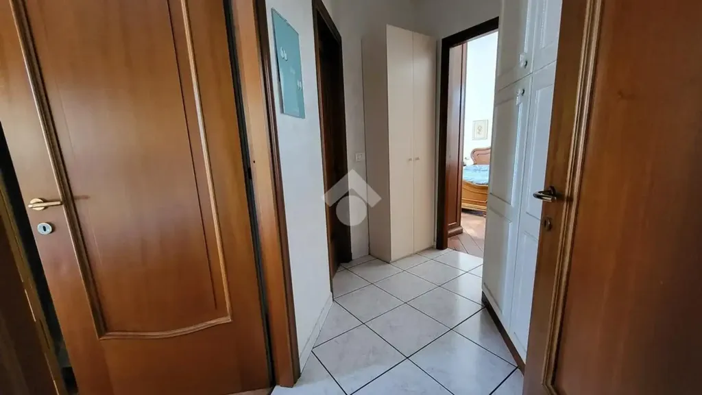 hallway_entrance