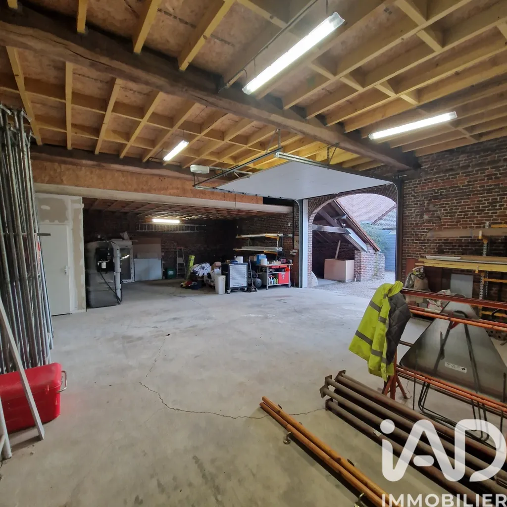 Garage - Semi-detached House with Garden in Raismes