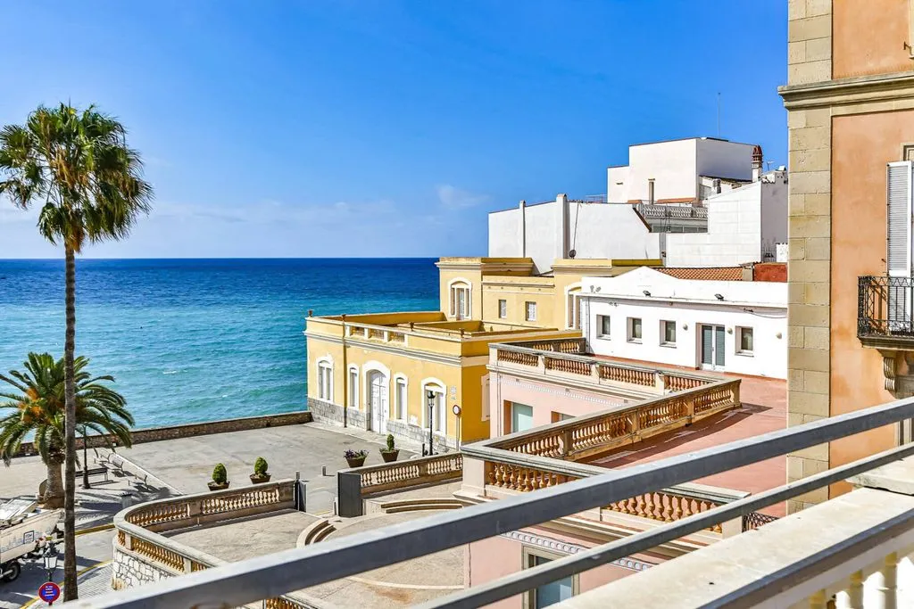Balcon - Detached House with Sea View in Sitges