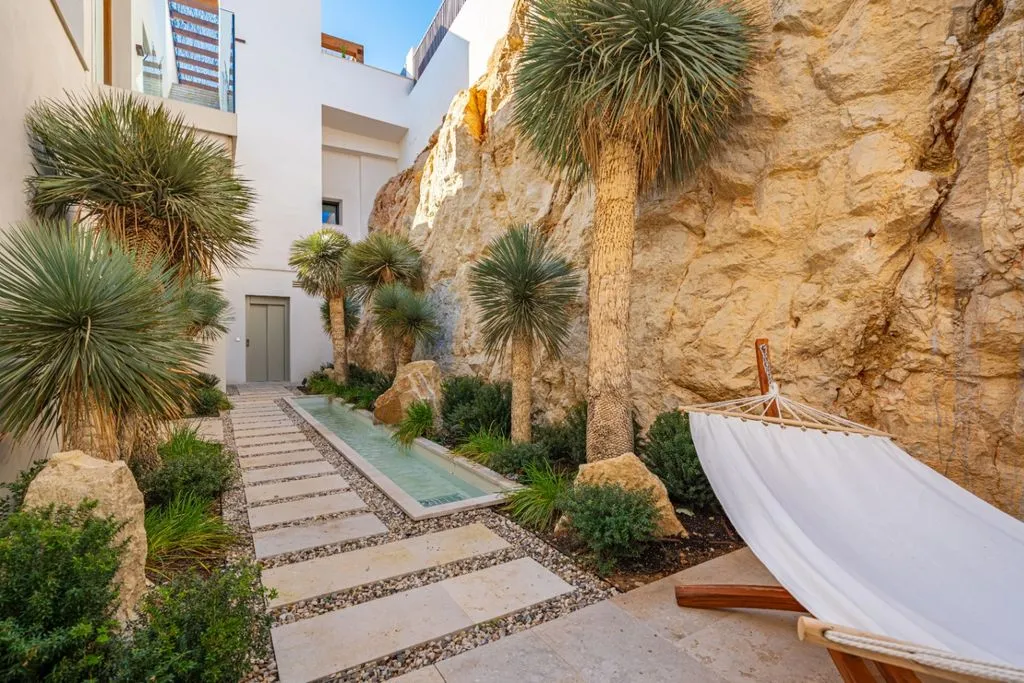 Aed - Luxury Villa with Infinity Pool in Jávea