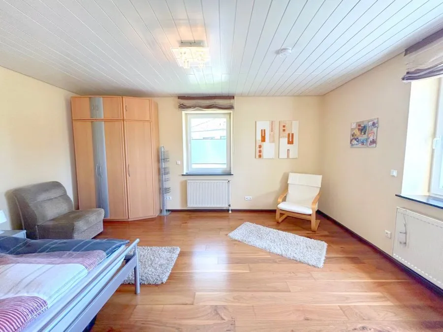 Chambres - Maison 8 pièces à Lorscheid