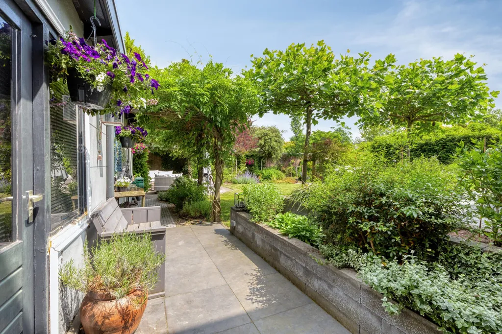 Aed - Luxury Villa with Garden in Beverwijk