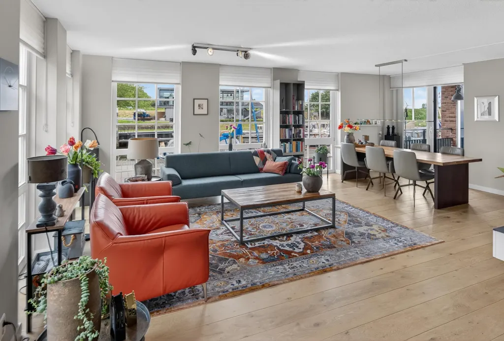 Living Room - Half-Freestanding House with Harbour View in Oude-Tonge