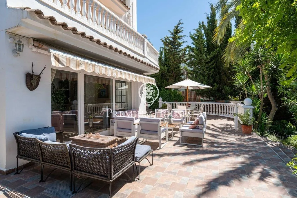 Terrass - Luxury House with Pool in Sitges