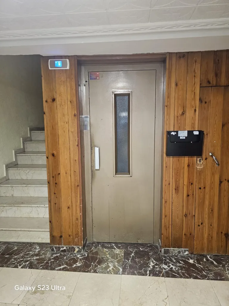 Entrée - Apartment with Balcony in Renfe Area
