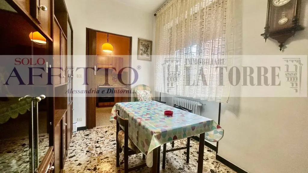 Salle à manger - Apartment with Veranda in Spinetta Marengo