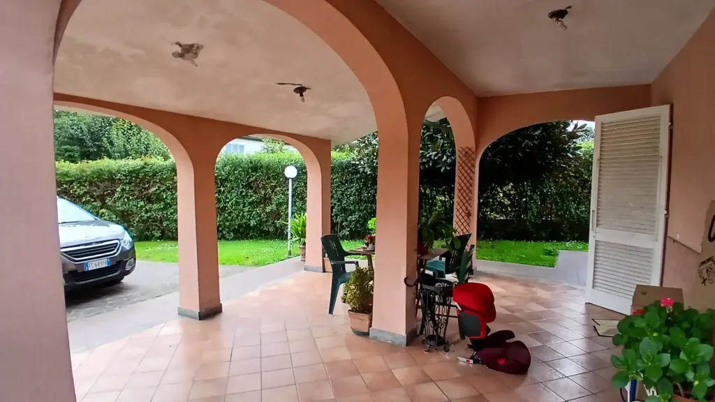 Terrass - Villa with Terrace in Lucca West