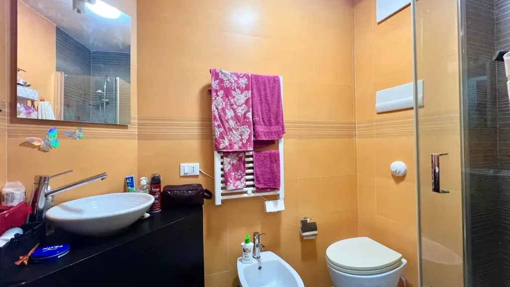 Bagni - Rustic Trilocale with Balcony in Palermo