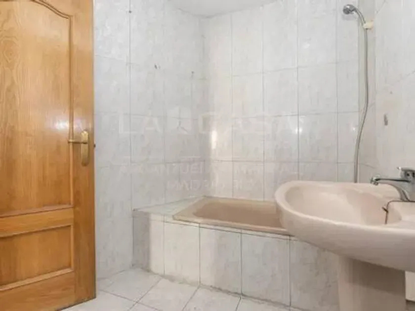 Vannitoad - Corner Flat with Terraces in Imperial, Madrid