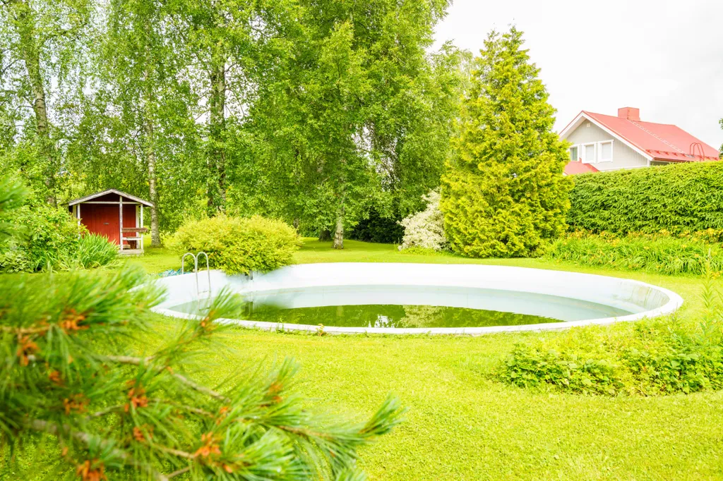 Piscine - Detached House with Pool in Kuusto