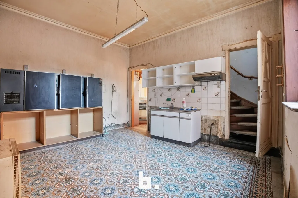 Cuisine - Café à Renover avec 4 Chambres à Tielt