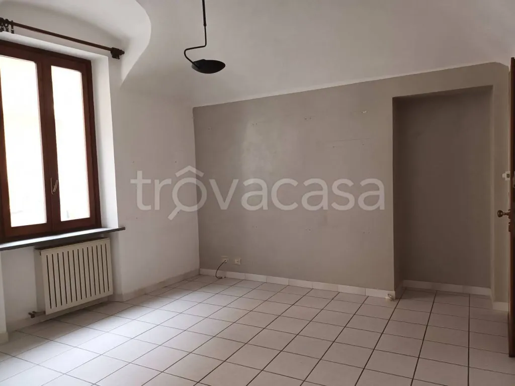 Pièces - Historic Apartment with Balcony in Saluzzo