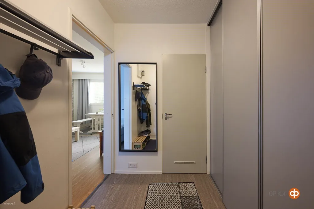 Toad - One-Bedroom Flat with Garden Access in Halikko