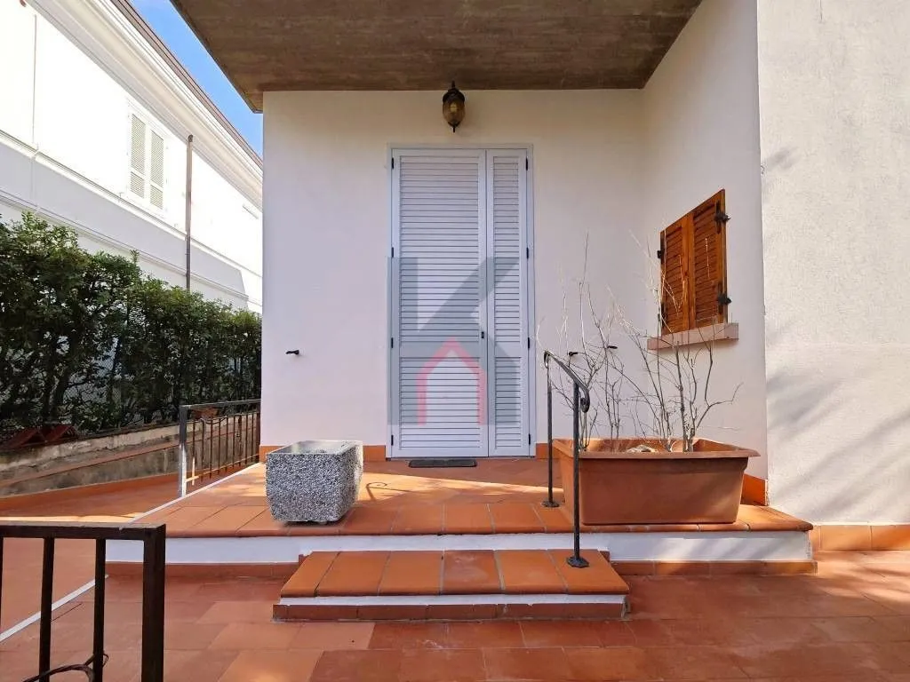 Terrasse - Luxury Villa with Private Garden in Forlì