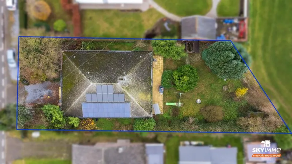 Õhuvaade - Bungalow with Spacious Garden in Juprelle