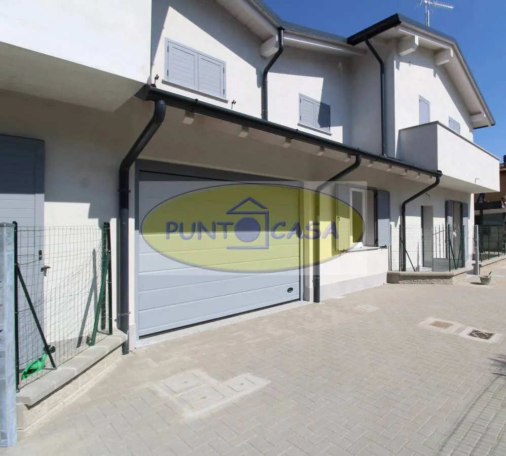 Välivaade - New Triplex Villa with Private Garden in Borghetto Lodigiano