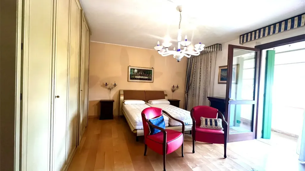 Magamistoad - Bifamiliar Villa with Private Garden in Moriago della Battaglia