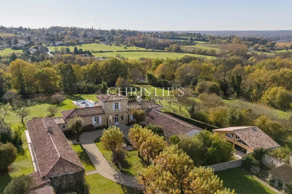 Õhuvaade - Chartreuse with Pool near Bordeaux