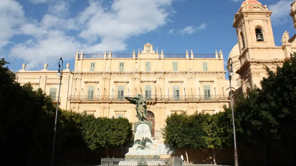 Exterior - Restored Townhouse with Terrace in Noto