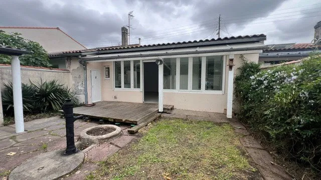 Aed - Echoppe with Garden and Garage in Talence
