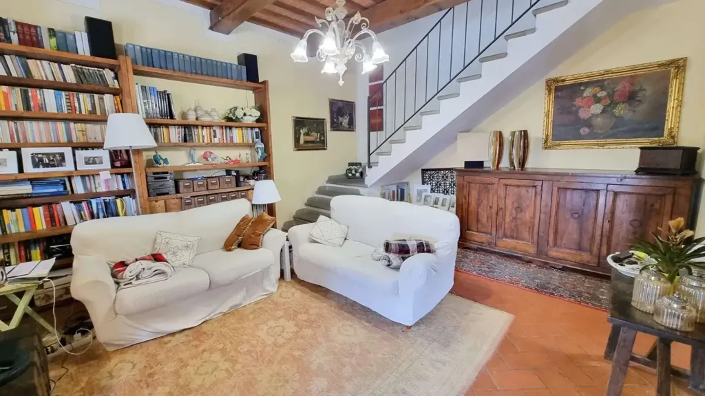 Elutuba - Rustic Terraced House with Garden in Montespertoli