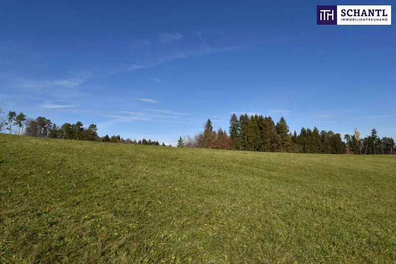 Aed - Sunny Plot with Panoramic Views near Lannach