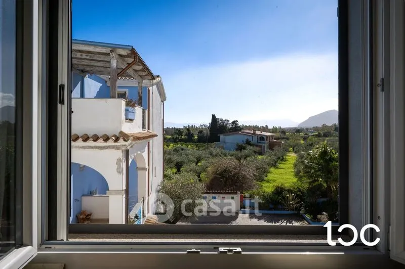 Pièces - Studio Apartment with Balcony in Orosei
