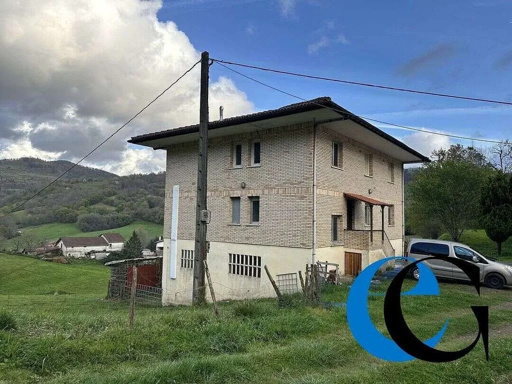 Extérieur - Apartment with Balcony in Aia