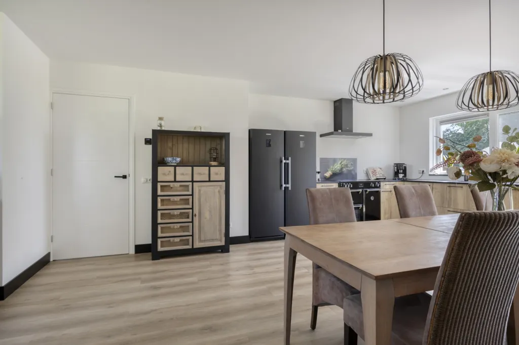 Salle à manger - Modernised House with Canal View in Bergentheim