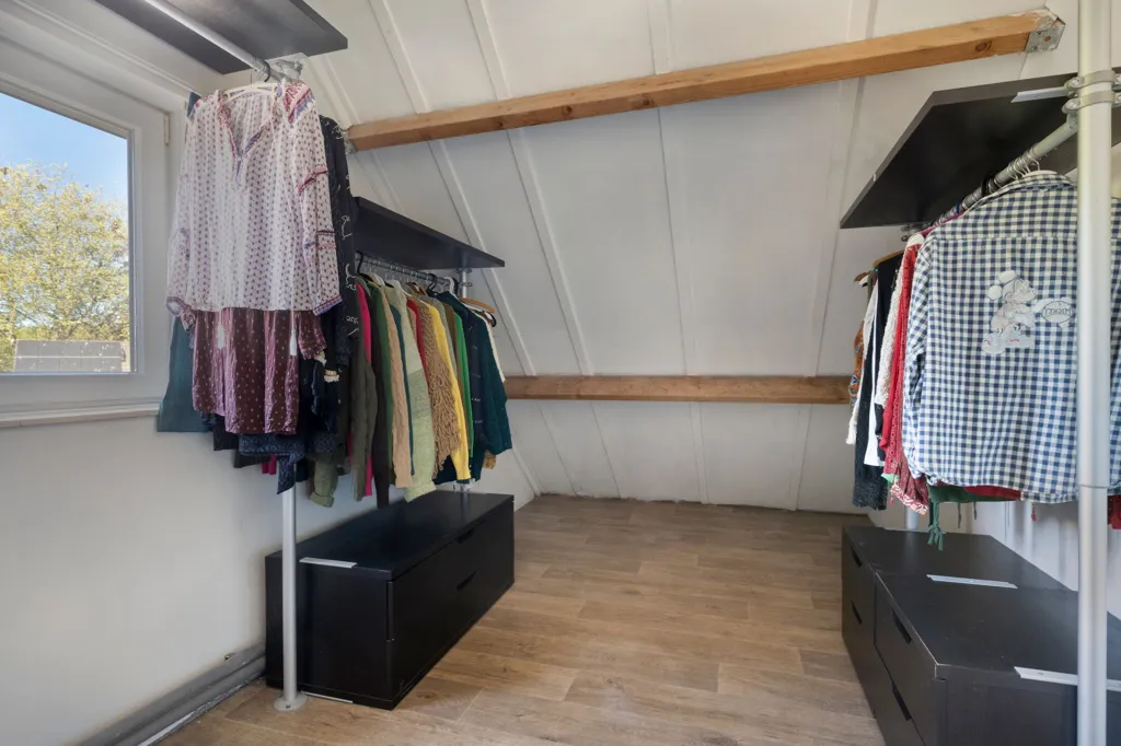 closet_dressing