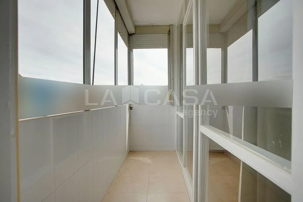 Apartment with Balconies in Bellvitge