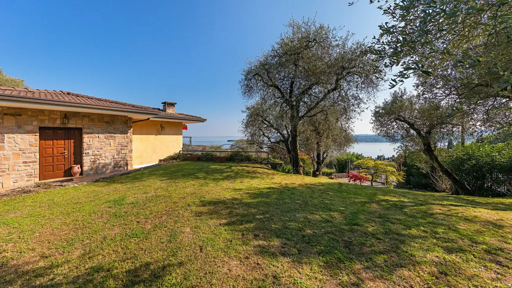 Jardin - Villa with Private Garden and Pool in Gardone Riviera