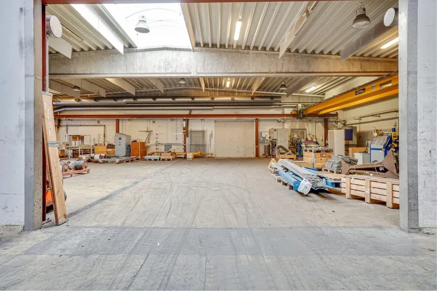 Garage - Historic Mill with Production Space in Silkeborg