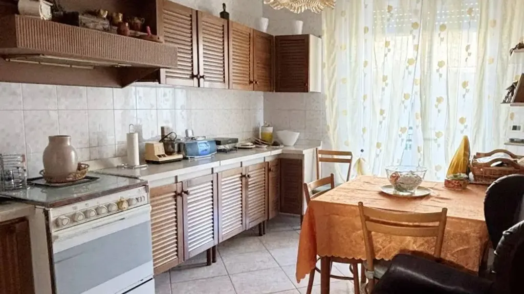 Cuisine - Apartment with Balcony in Canosa Di Puglia